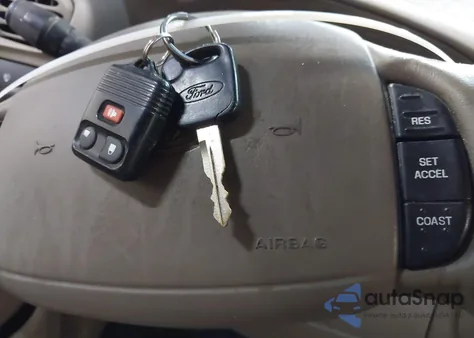 2001 Ford F-150 King Ranch Edition/Lariat/Xlt z USA, uszkodzony, nr VIN 1FTRW08L11KE12681